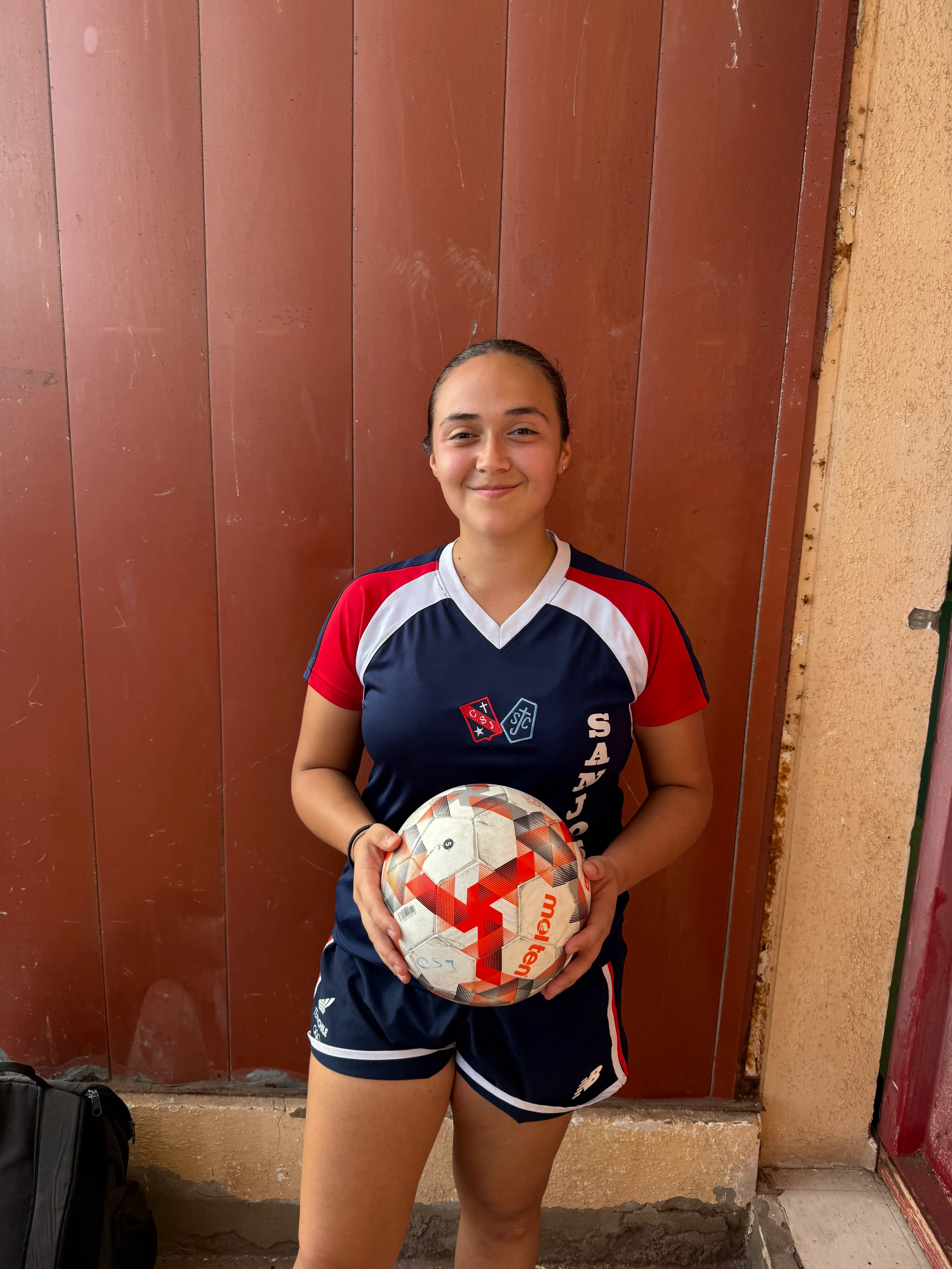 Selección Femenina de Futsal venció 5-0 al Liceo B-13