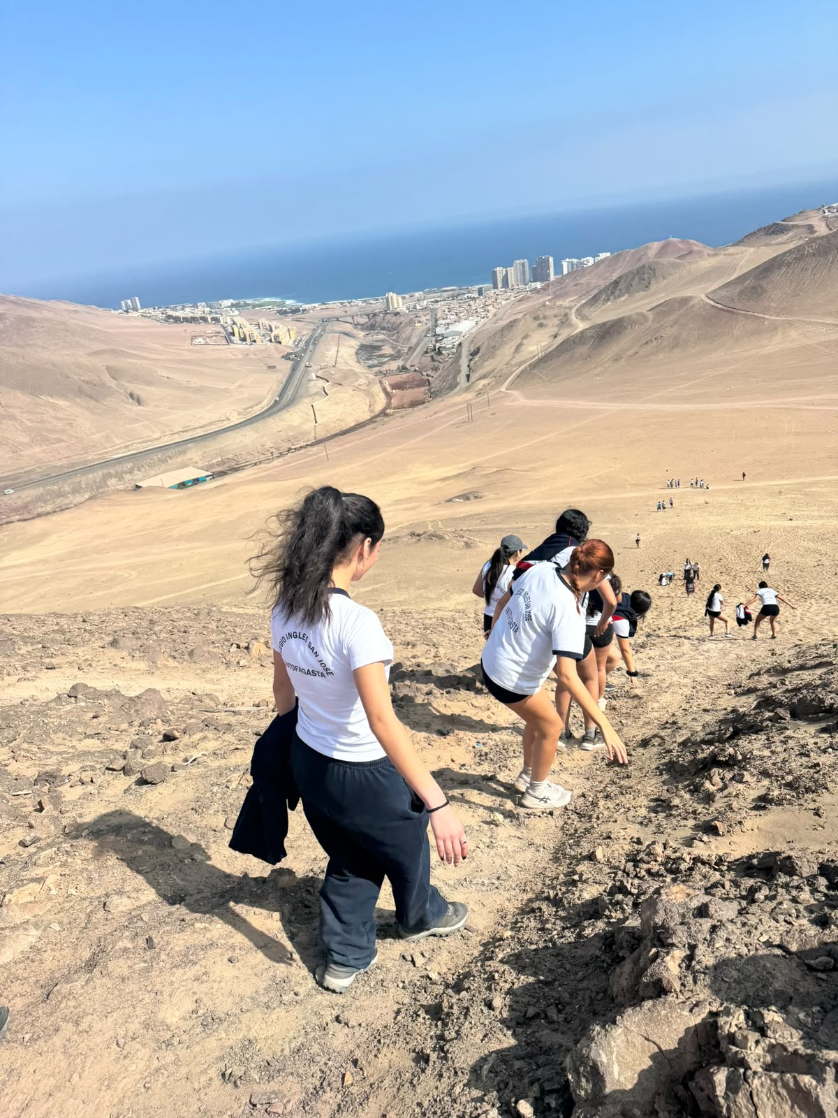 IV° Medio vivió jornada de trekking para promover la vida activa y el bienestar